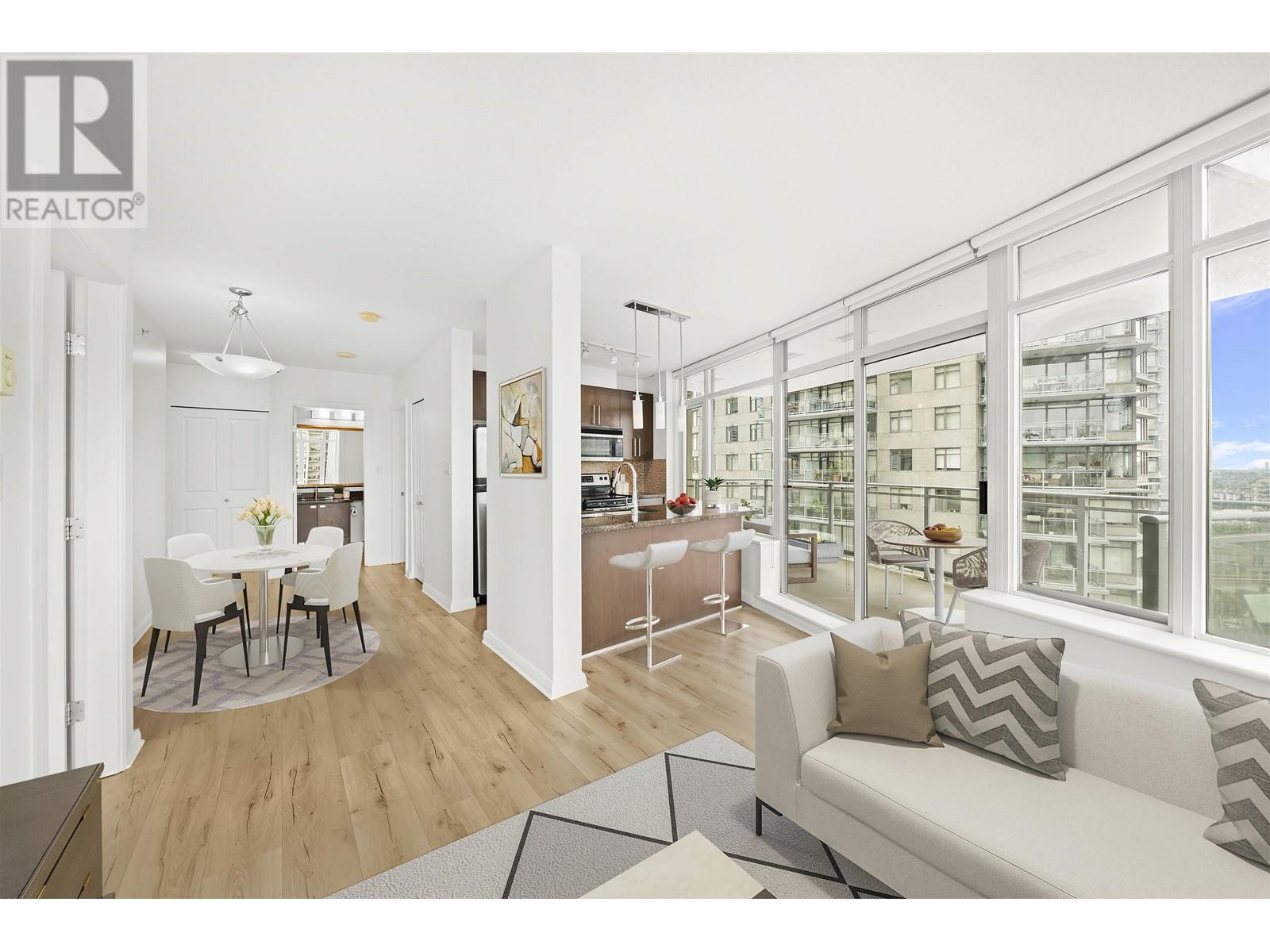 2108 888 Carnarvon Street, New Westminster, British Columbia  V3M 0C6 - Photo 2 - R2970629