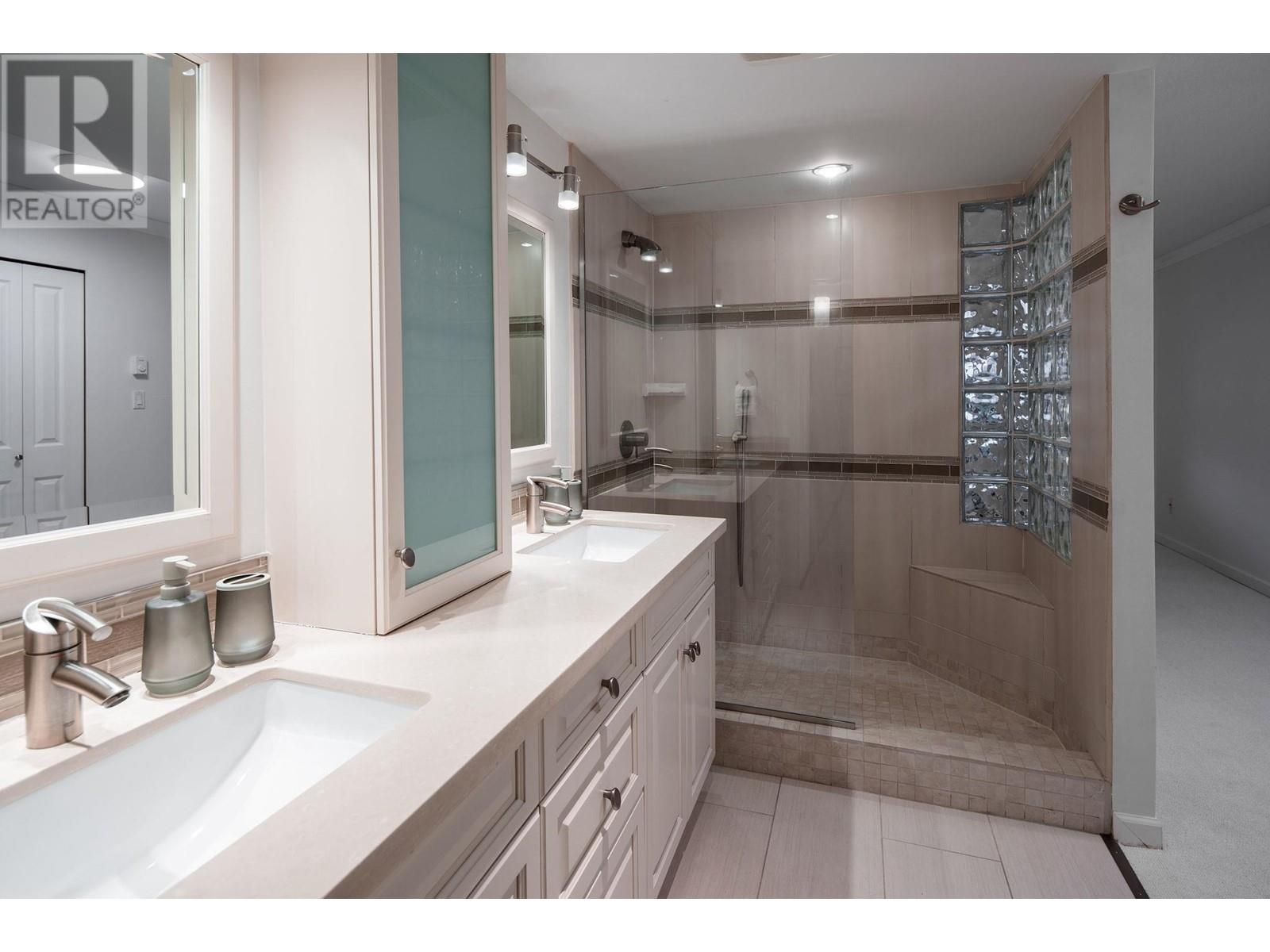 Listing Picture 20 of 40 : 111 1859 SPYGLASS PLACE, Vancouver / 溫哥華 - 魯藝地產 Yvonne Lu Group - MLS Medallion Club Member