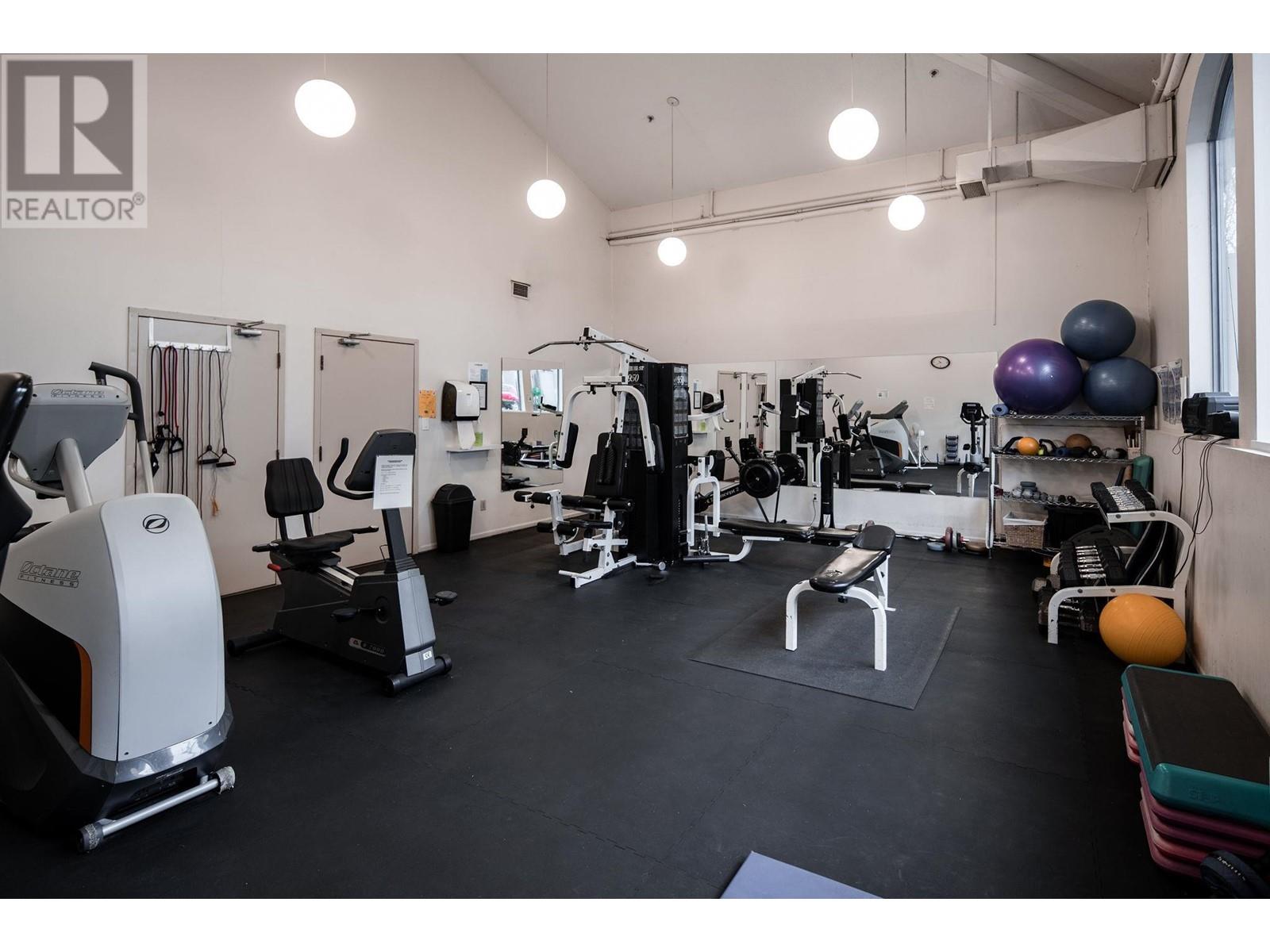 Listing Picture 28 of 40 : 111 1859 SPYGLASS PLACE, Vancouver / 溫哥華 - 魯藝地產 Yvonne Lu Group - MLS Medallion Club Member