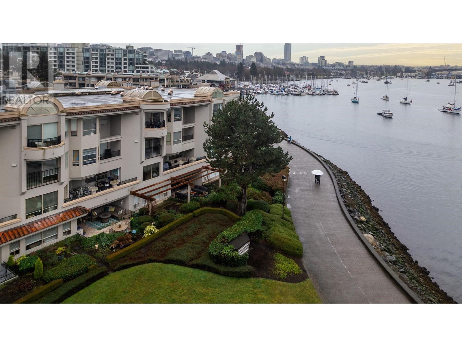 Listing Picture 3 of 40 : 111 1859 SPYGLASS PLACE, Vancouver / 溫哥華 - 魯藝地產 Yvonne Lu Group - MLS Medallion Club Member