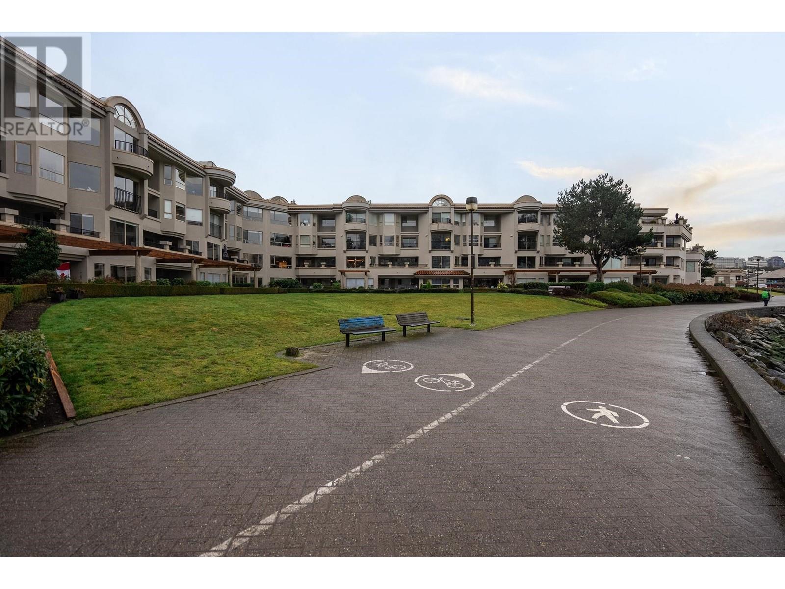 Listing Picture 37 of 40 : 111 1859 SPYGLASS PLACE, Vancouver / 溫哥華 - 魯藝地產 Yvonne Lu Group - MLS Medallion Club Member