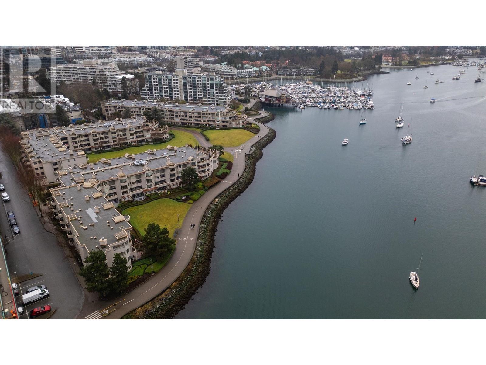 Listing Picture 39 of 40 : 111 1859 SPYGLASS PLACE, Vancouver / 溫哥華 - 魯藝地產 Yvonne Lu Group - MLS Medallion Club Member