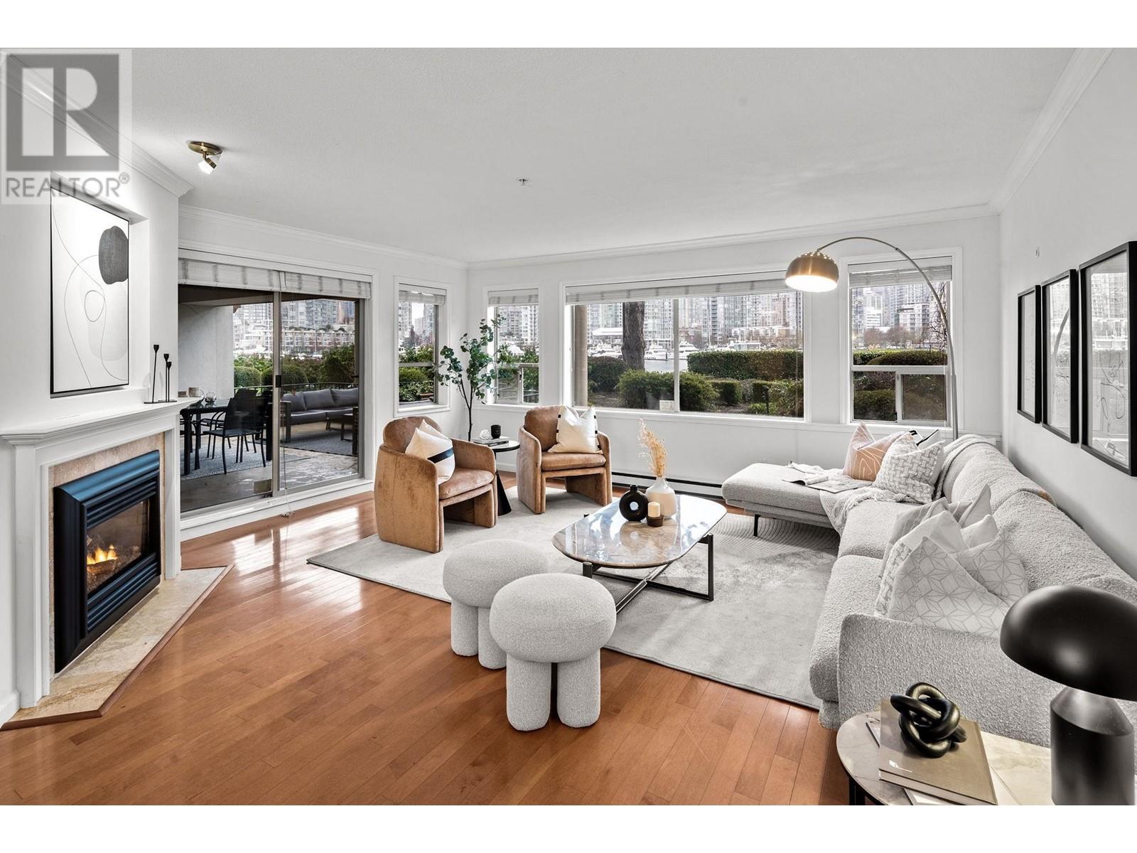 Listing Picture 8 of 40 : 111 1859 SPYGLASS PLACE, Vancouver / 溫哥華 - 魯藝地產 Yvonne Lu Group - MLS Medallion Club Member