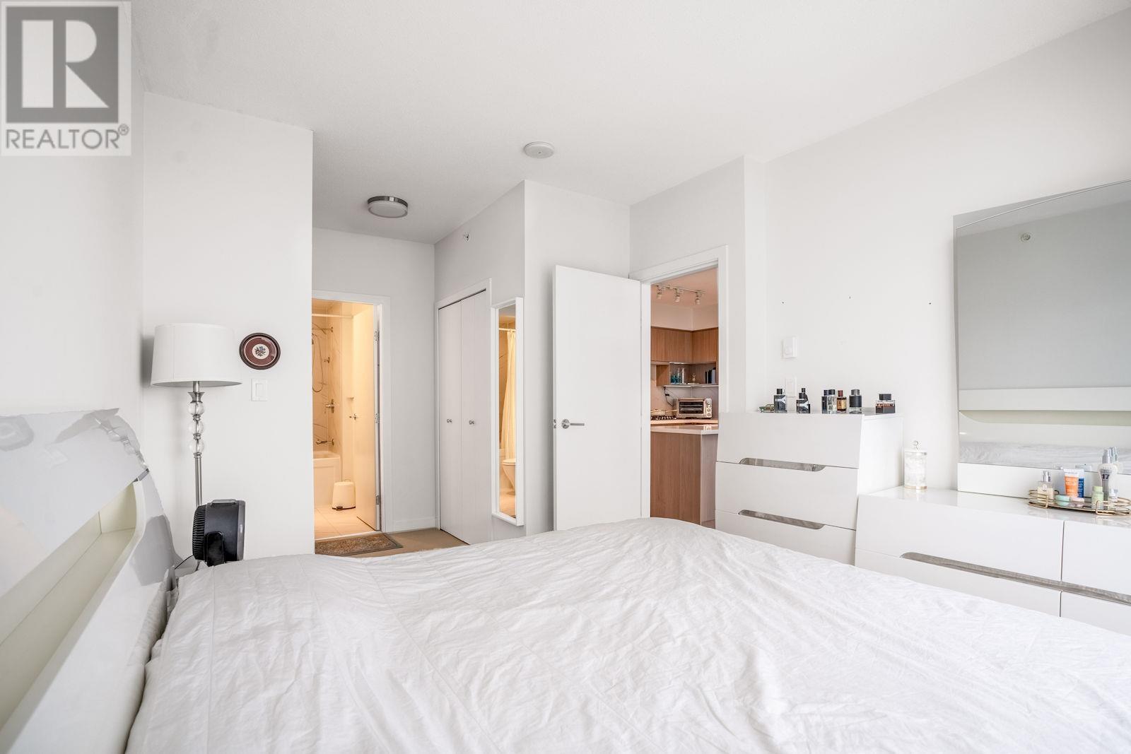 Listing Picture 10 of 40 : 3207 6588 NELSON AVENUE, Burnaby / 本拿比 - 魯藝地產 Yvonne Lu Group - MLS Medallion Club Member