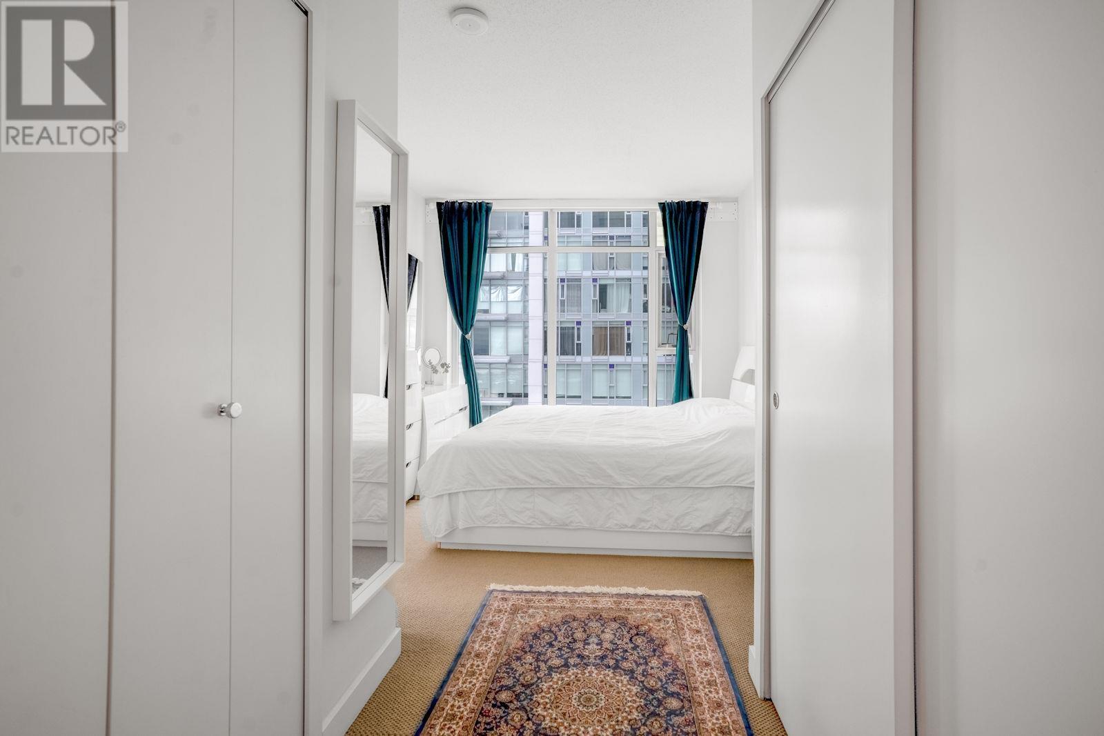 Listing Picture 11 of 40 : 3207 6588 NELSON AVENUE, Burnaby / 本拿比 - 魯藝地產 Yvonne Lu Group - MLS Medallion Club Member