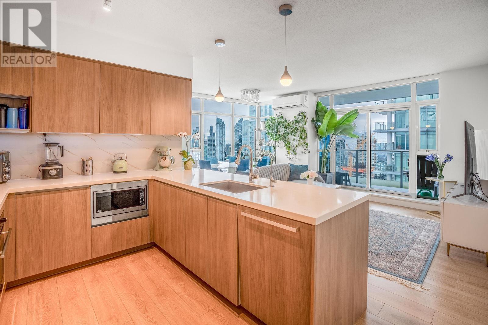 Listing Picture 6 of 40 : 3207 6588 NELSON AVENUE, Burnaby / 本拿比 - 魯藝地產 Yvonne Lu Group - MLS Medallion Club Member