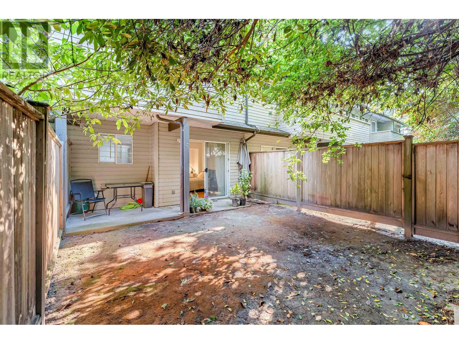 Listing Picture 18 of 19 : 11 8751 BENNETT ROAD, Richmond / 烈治文 - 魯藝地產 Yvonne Lu Group - MLS Medallion Club Member