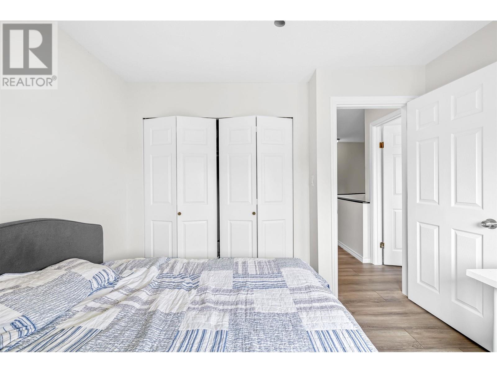 Listing Picture 7 of 19 : 11 8751 BENNETT ROAD, Richmond / 烈治文 - 魯藝地產 Yvonne Lu Group - MLS Medallion Club Member