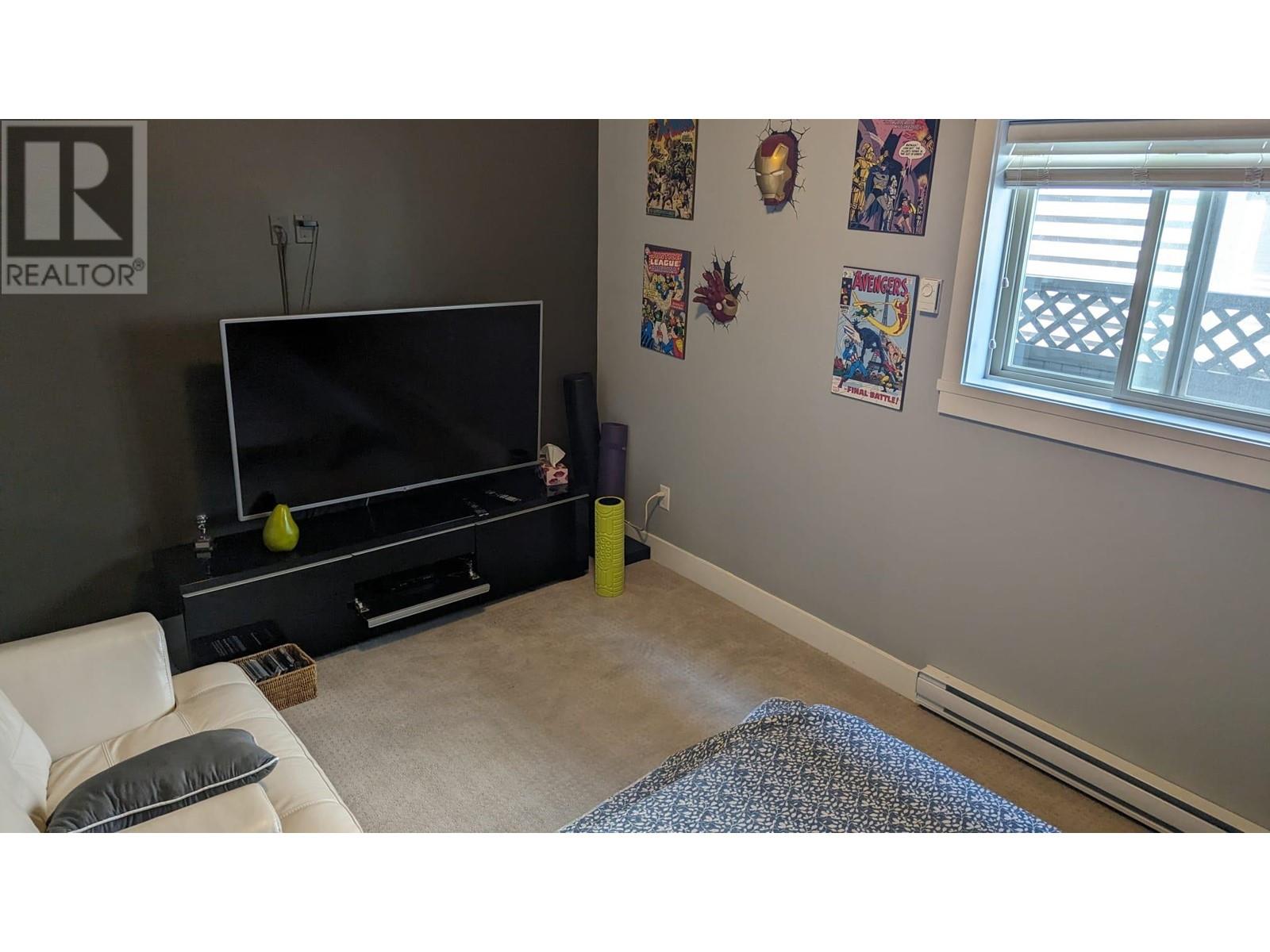 7348 11th Avenue, Burnaby, British Columbia  V3N 2N1 - Photo 35 - R2962199