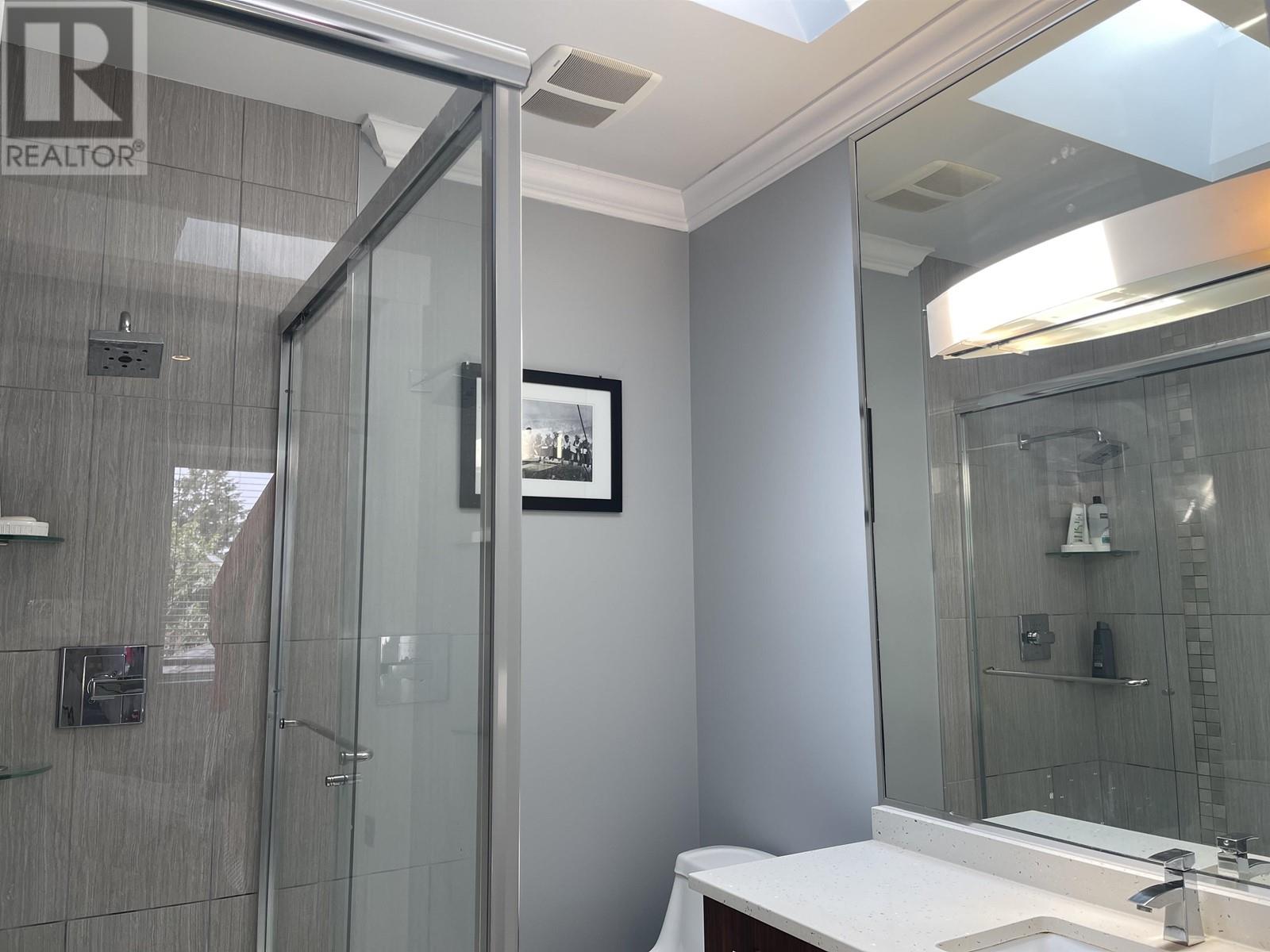 7348 11th Avenue, Burnaby, British Columbia  V3N 2N1 - Photo 29 - R2962199