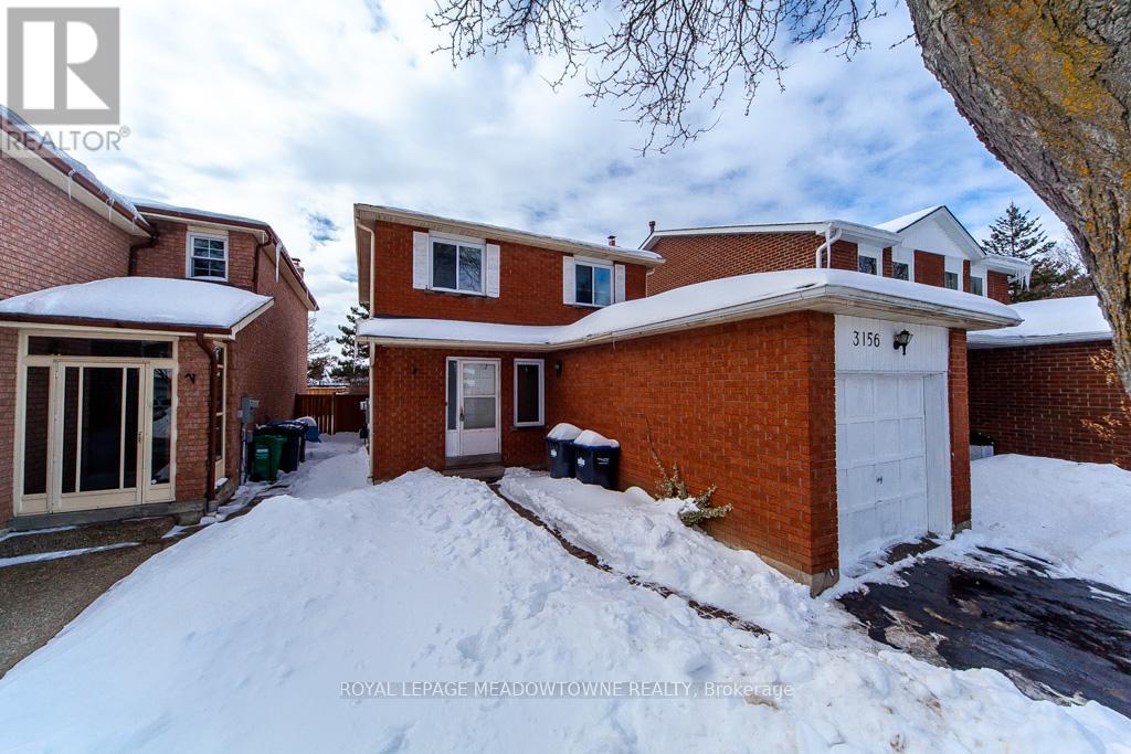 3156 Bracknell Crescent, Mississauga, Ontario  L5N 4W3 - Photo 2 - W11988049