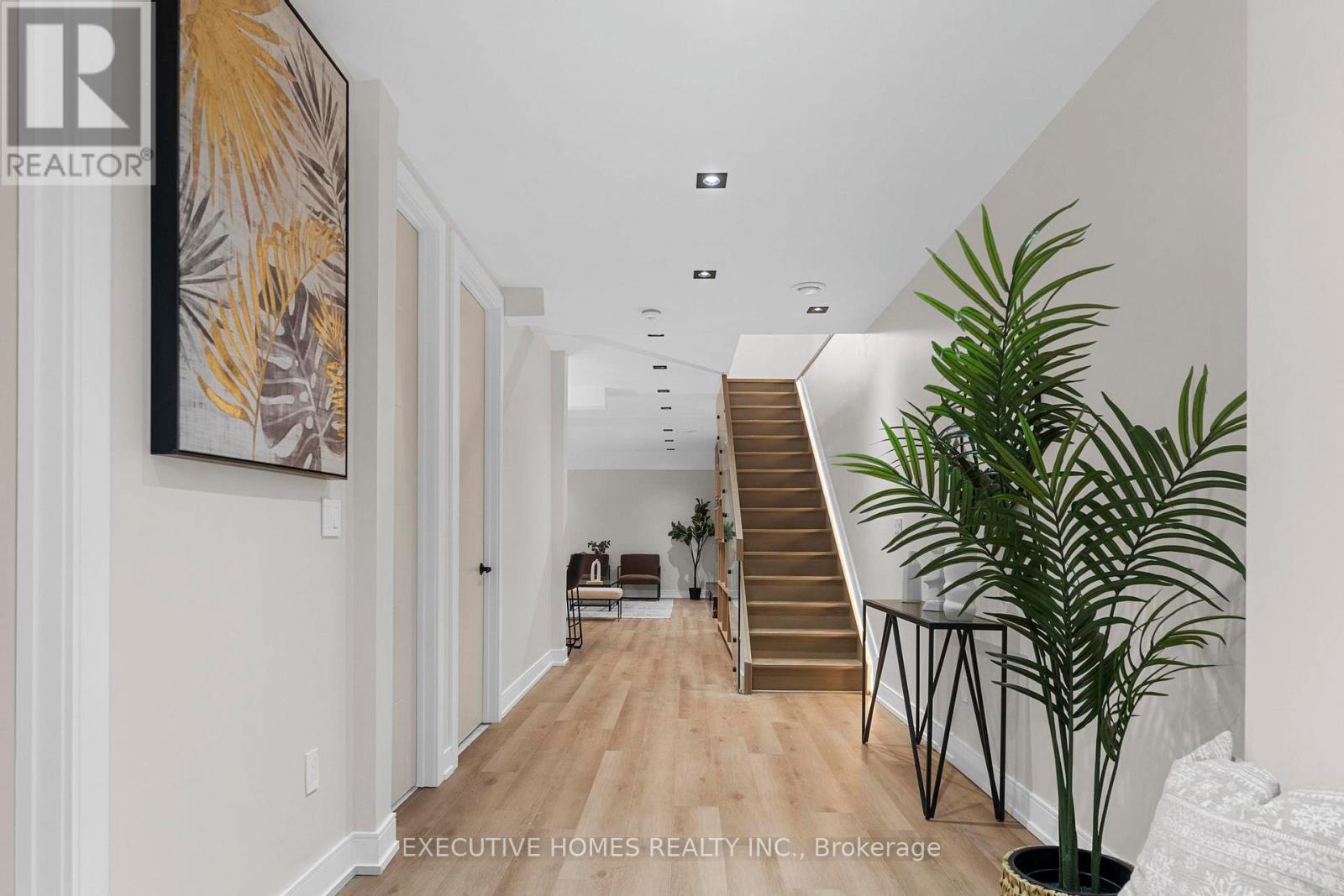 24 Durie Street, Toronto, Ontario  M6S 3E6 - Photo 42 - W11988241