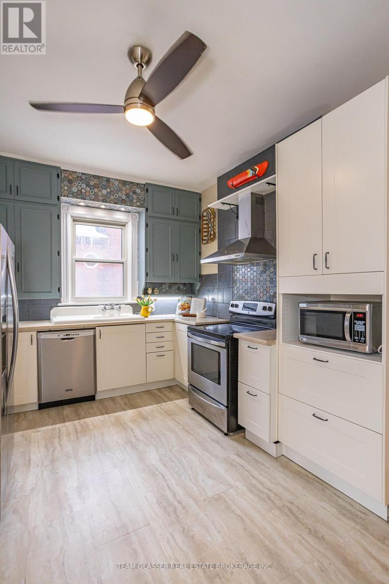 Photo 17 of 46 for 71 Southwick Street