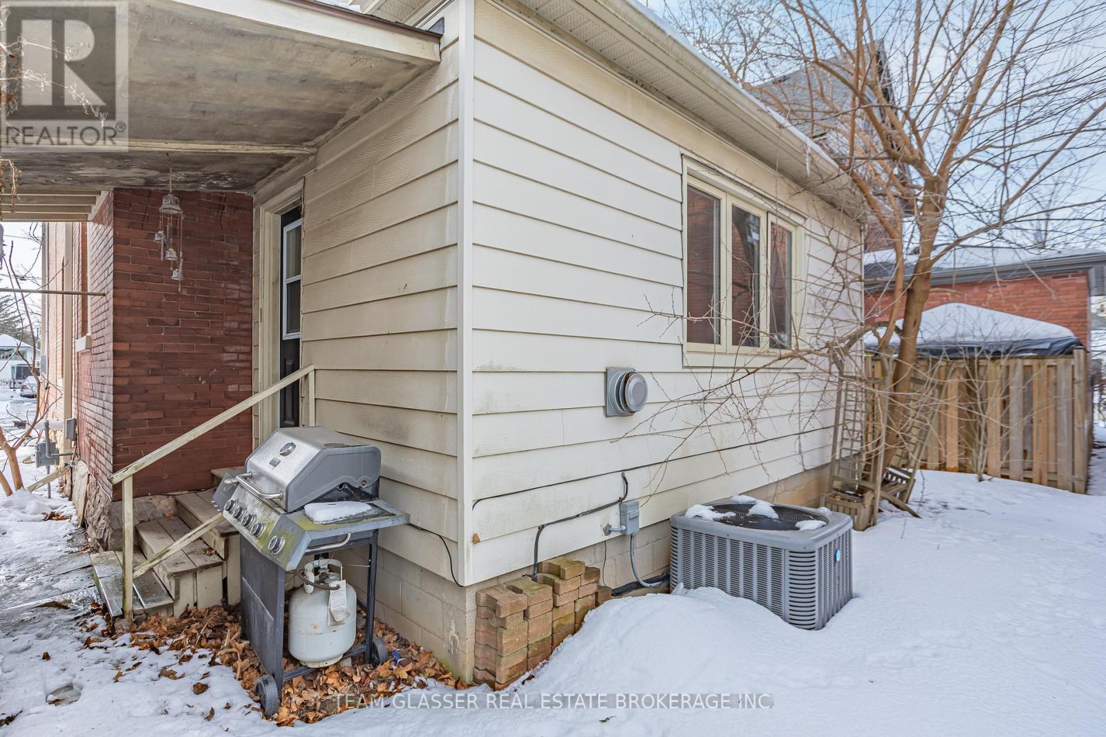 Photo 42 of 46 for 71 Southwick Street