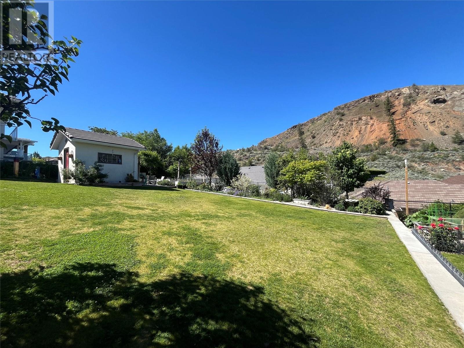Property at 3808 SAWGRASS Drive image 4