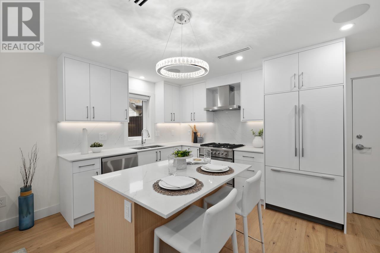 Listing Picture 9 of 33 : 1127 E 15TH AVENUE, Vancouver / 溫哥華 - 魯藝地產 Yvonne Lu Group - MLS Medallion Club Member