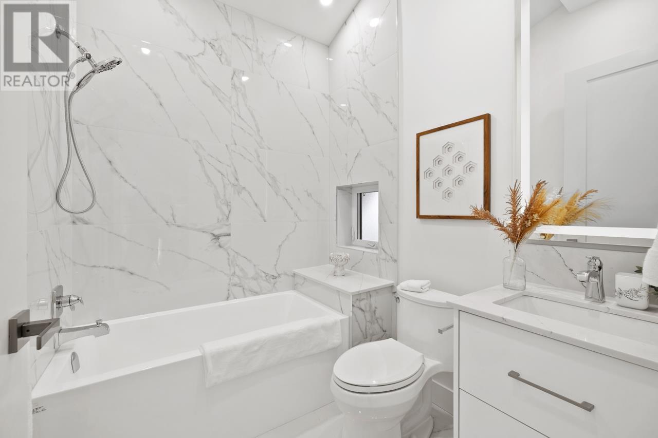 Listing Picture 20 of 33 : 1127 E 15TH AVENUE, Vancouver / 溫哥華 - 魯藝地產 Yvonne Lu Group - MLS Medallion Club Member