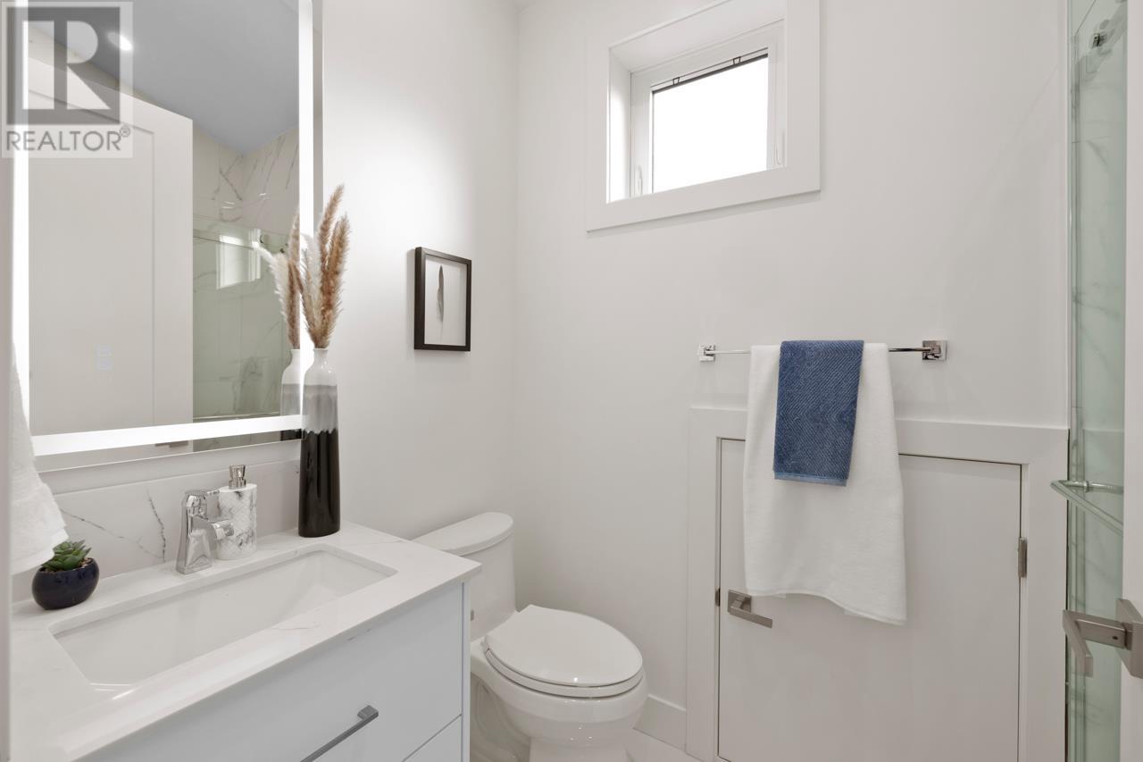 Listing Picture 26 of 33 : 1127 E 15TH AVENUE, Vancouver / 溫哥華 - 魯藝地產 Yvonne Lu Group - MLS Medallion Club Member