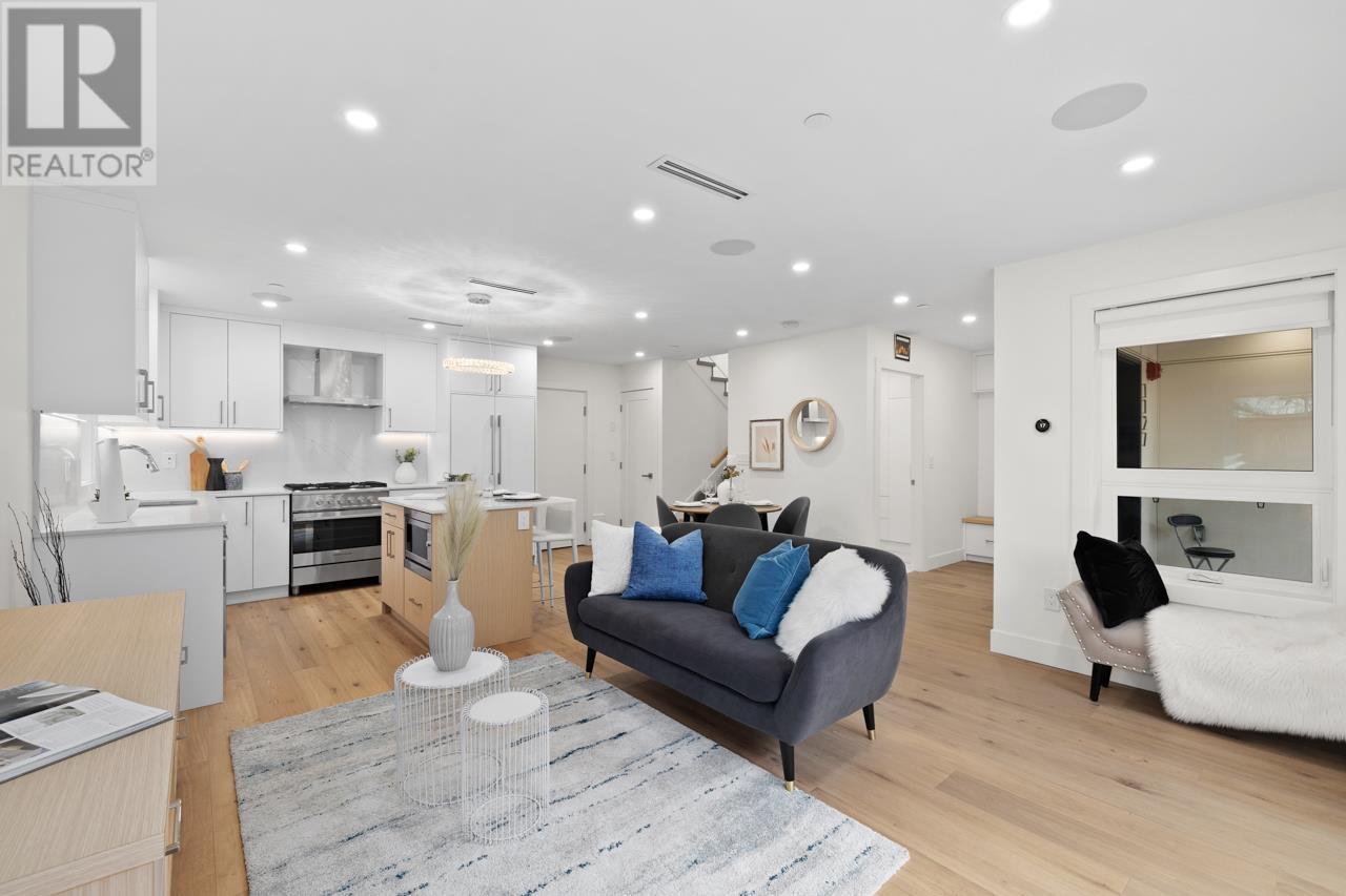 Listing Picture 5 of 33 : 1127 E 15TH AVENUE, Vancouver / 溫哥華 - 魯藝地產 Yvonne Lu Group - MLS Medallion Club Member