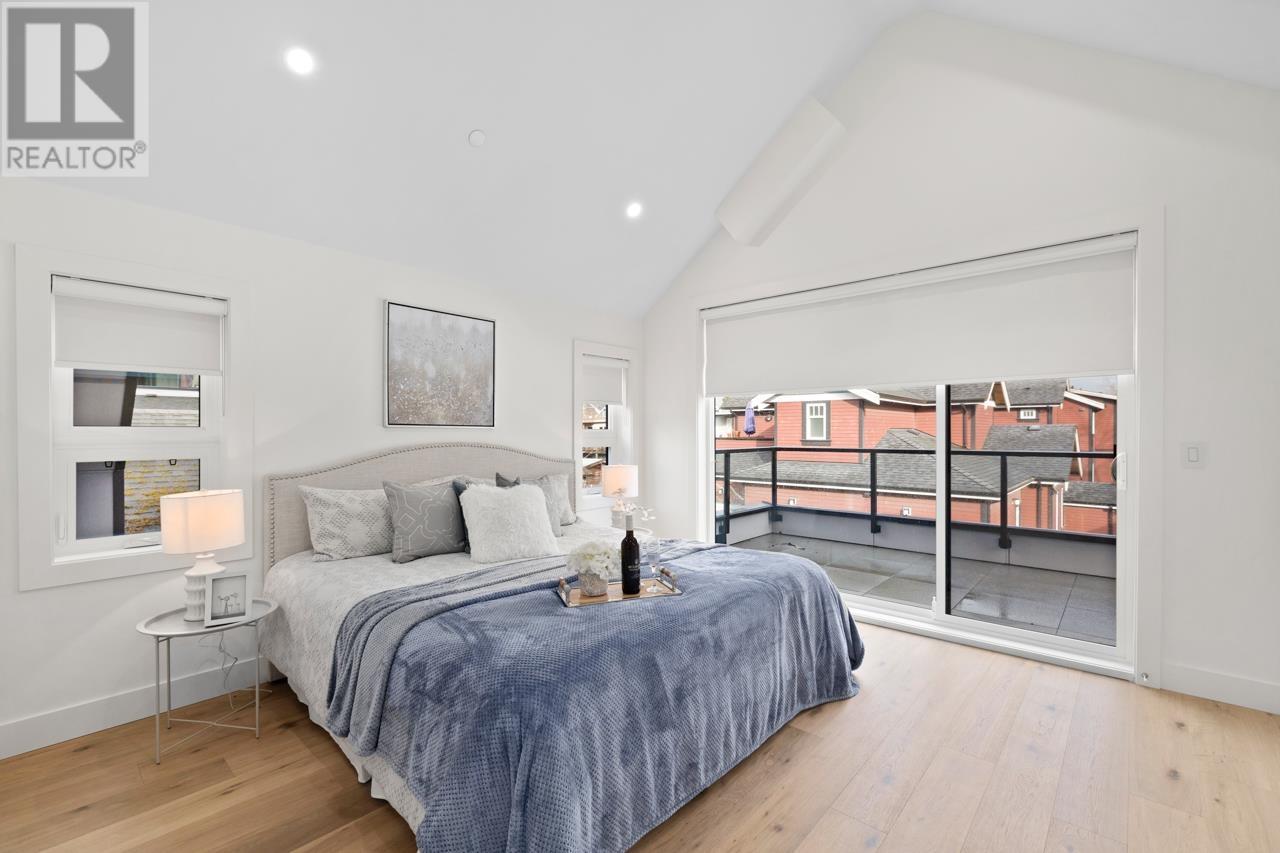 Listing Picture 22 of 33 : 1127 E 15TH AVENUE, Vancouver / 溫哥華 - 魯藝地產 Yvonne Lu Group - MLS Medallion Club Member