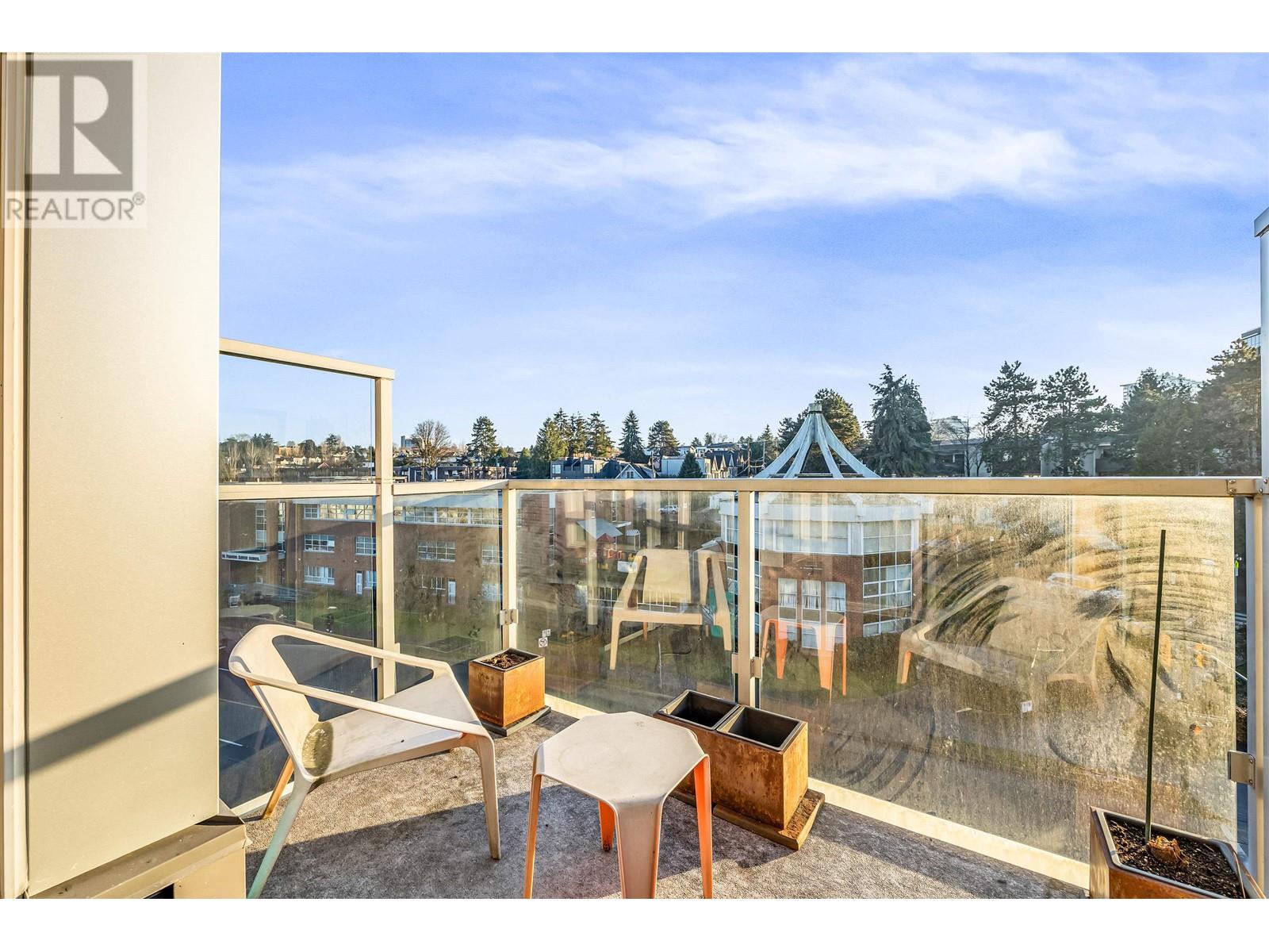 Listing Picture 9 of 22 : 607 417 GREAT NORTHERN WAY, Vancouver / 溫哥華 - 魯藝地產 Yvonne Lu Group - MLS Medallion Club Member