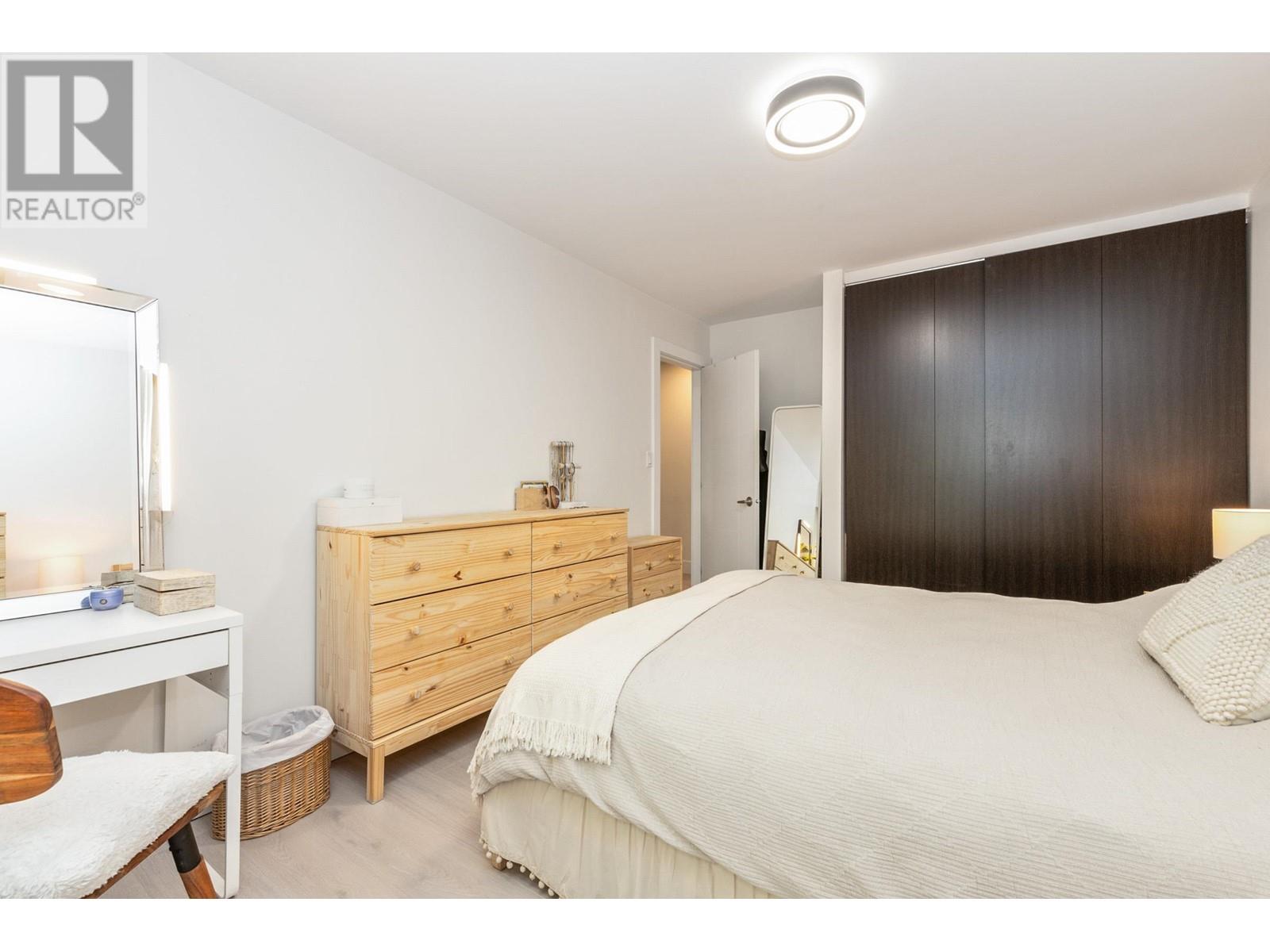 Listing Picture 11 of 21 : 226 9101 HORNE STREET, Burnaby / 本拿比 - 魯藝地產 Yvonne Lu Group - MLS Medallion Club Member