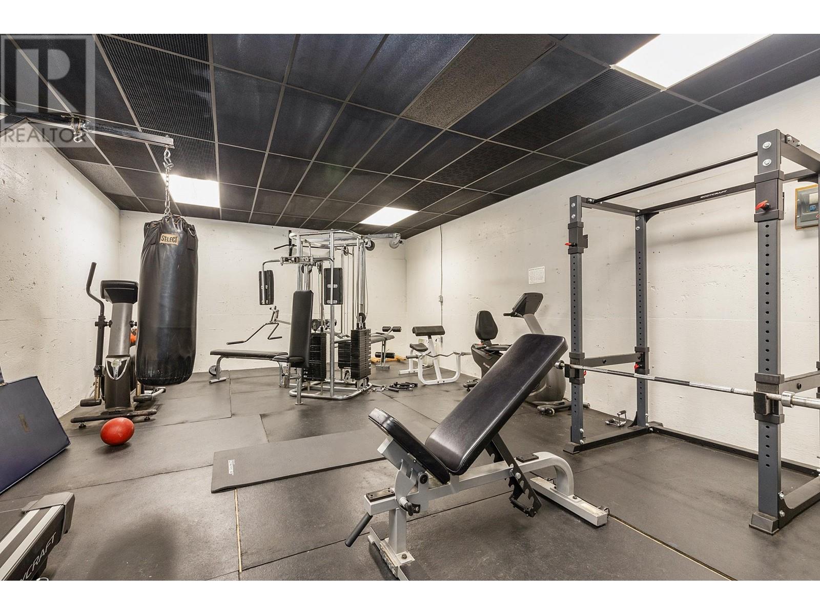 Listing Picture 19 of 21 : 226 9101 HORNE STREET, Burnaby / 本拿比 - 魯藝地產 Yvonne Lu Group - MLS Medallion Club Member