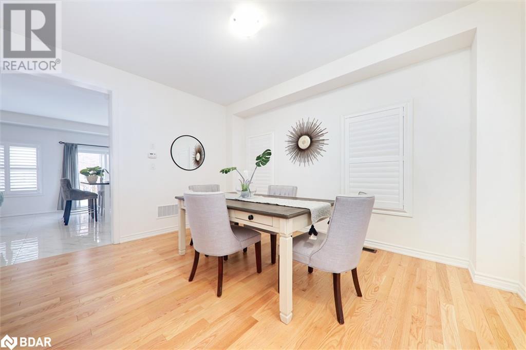 301 Danny Wheeler Boulevard, Keswick, Ontario  L4P 0K1 - Photo 10 - 40701089