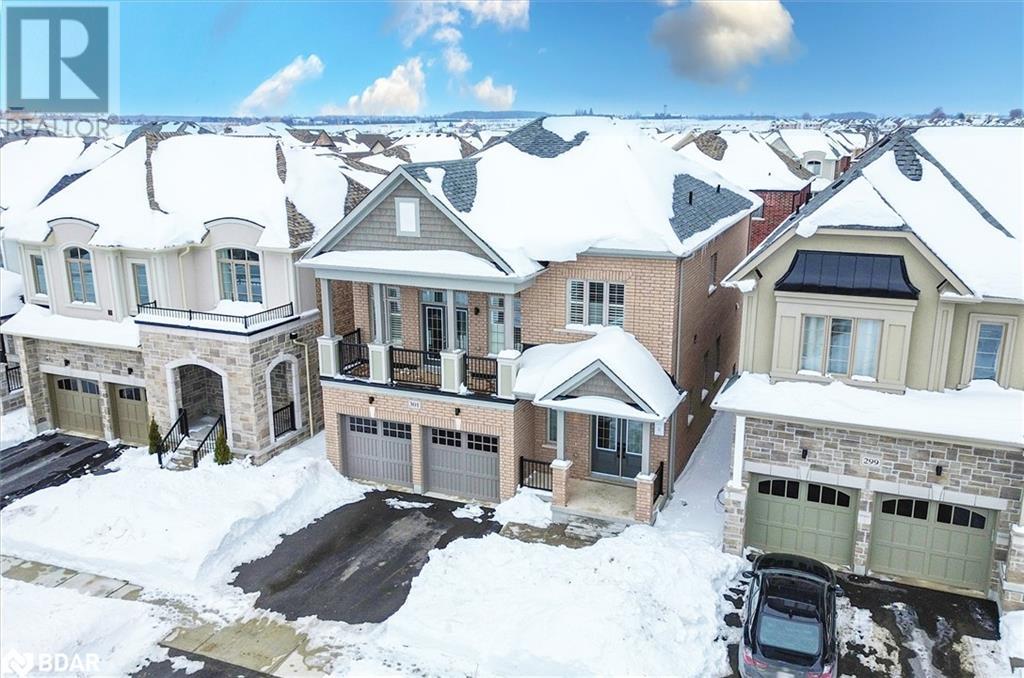 301 Danny Wheeler Boulevard, Keswick, Ontario  L4P 0K1 - Photo 2 - 40701089