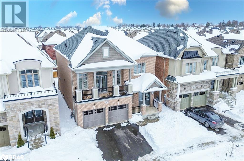 301 Danny Wheeler Boulevard, Keswick, Ontario  L4P 0K1 - Photo 3 - 40701089