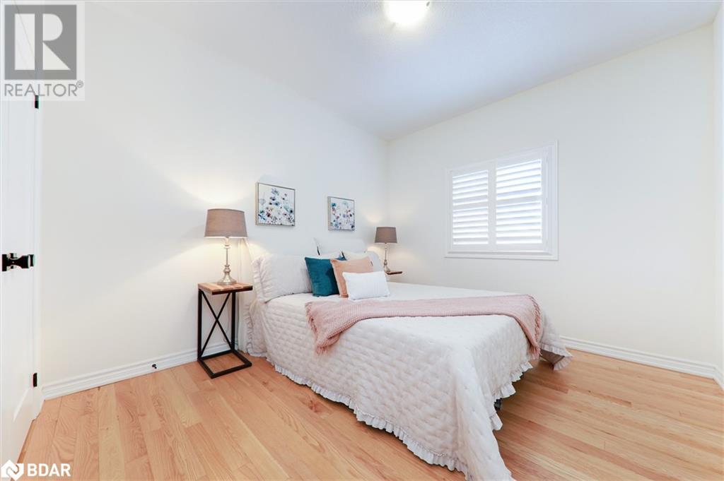 301 Danny Wheeler Boulevard, Keswick, Ontario  L4P 0K1 - Photo 33 - 40701089