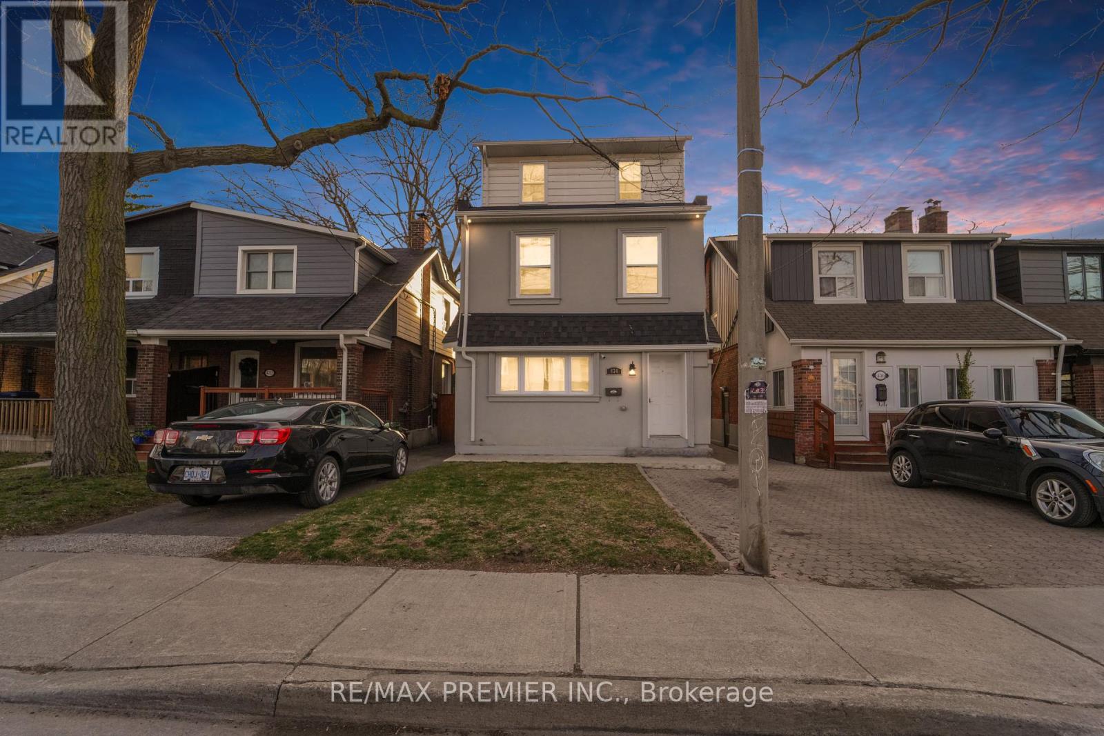 Property at 434 VICTORIA PARK AVENUE image 1