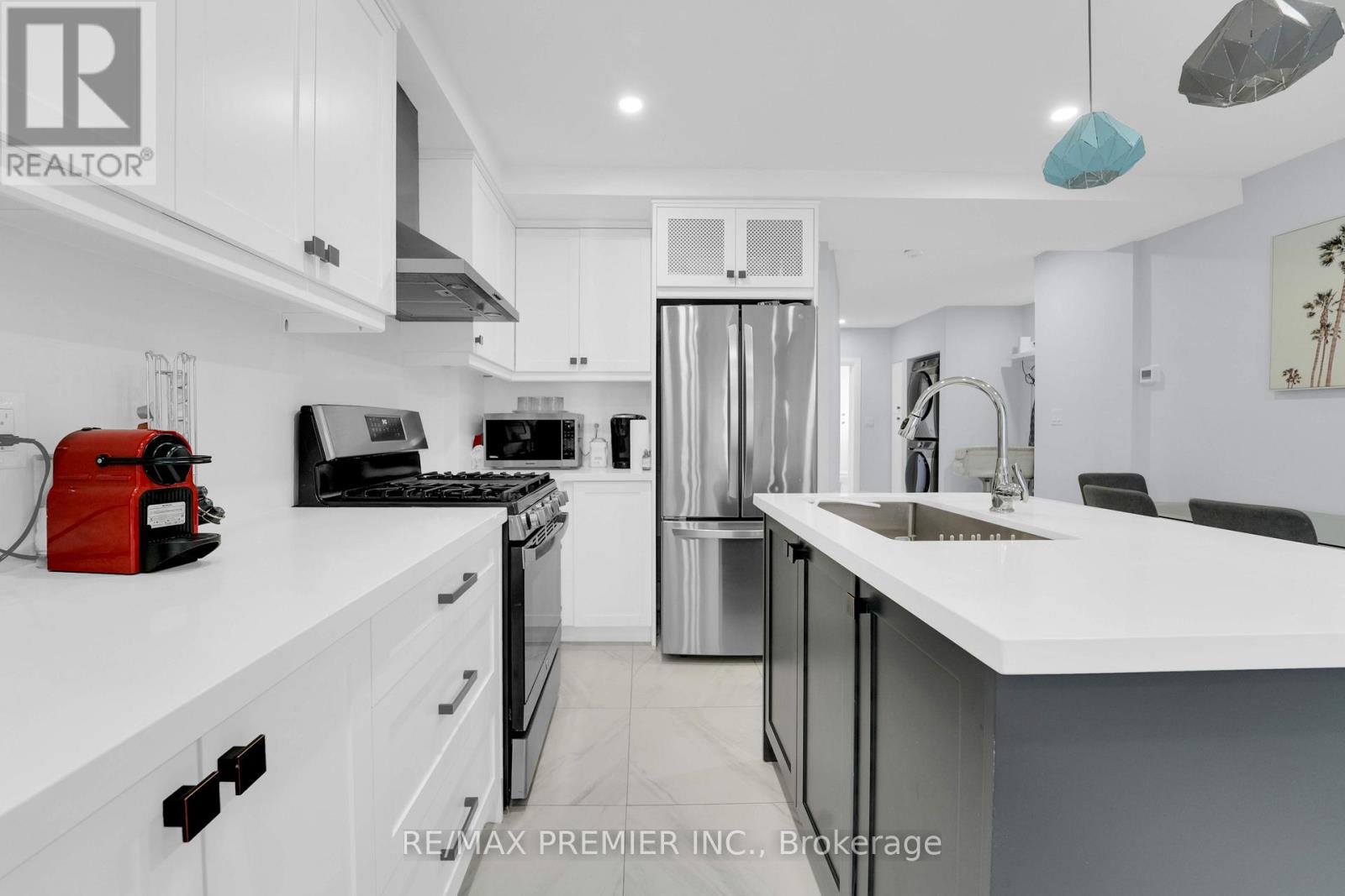 Property at 434 VICTORIA PARK AVENUE image 4
