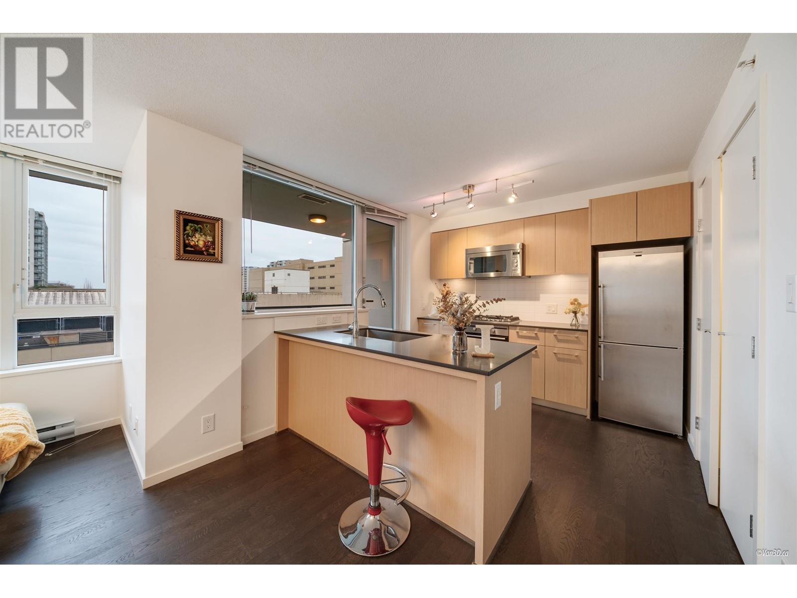 Listing Picture 12 of 27 : 706 7979 FIRBRIDGE WAY, Richmond / 烈治文 - 魯藝地產 Yvonne Lu Group - MLS Medallion Club Member