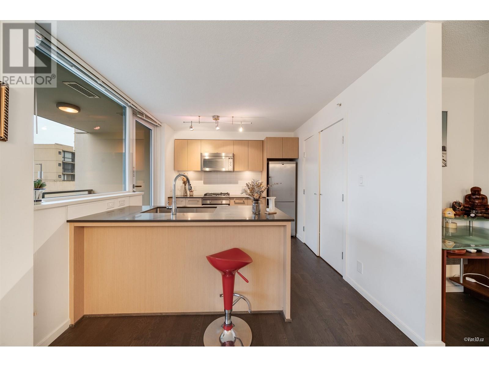 Listing Picture 11 of 27 : 706 7979 FIRBRIDGE WAY, Richmond / 烈治文 - 魯藝地產 Yvonne Lu Group - MLS Medallion Club Member