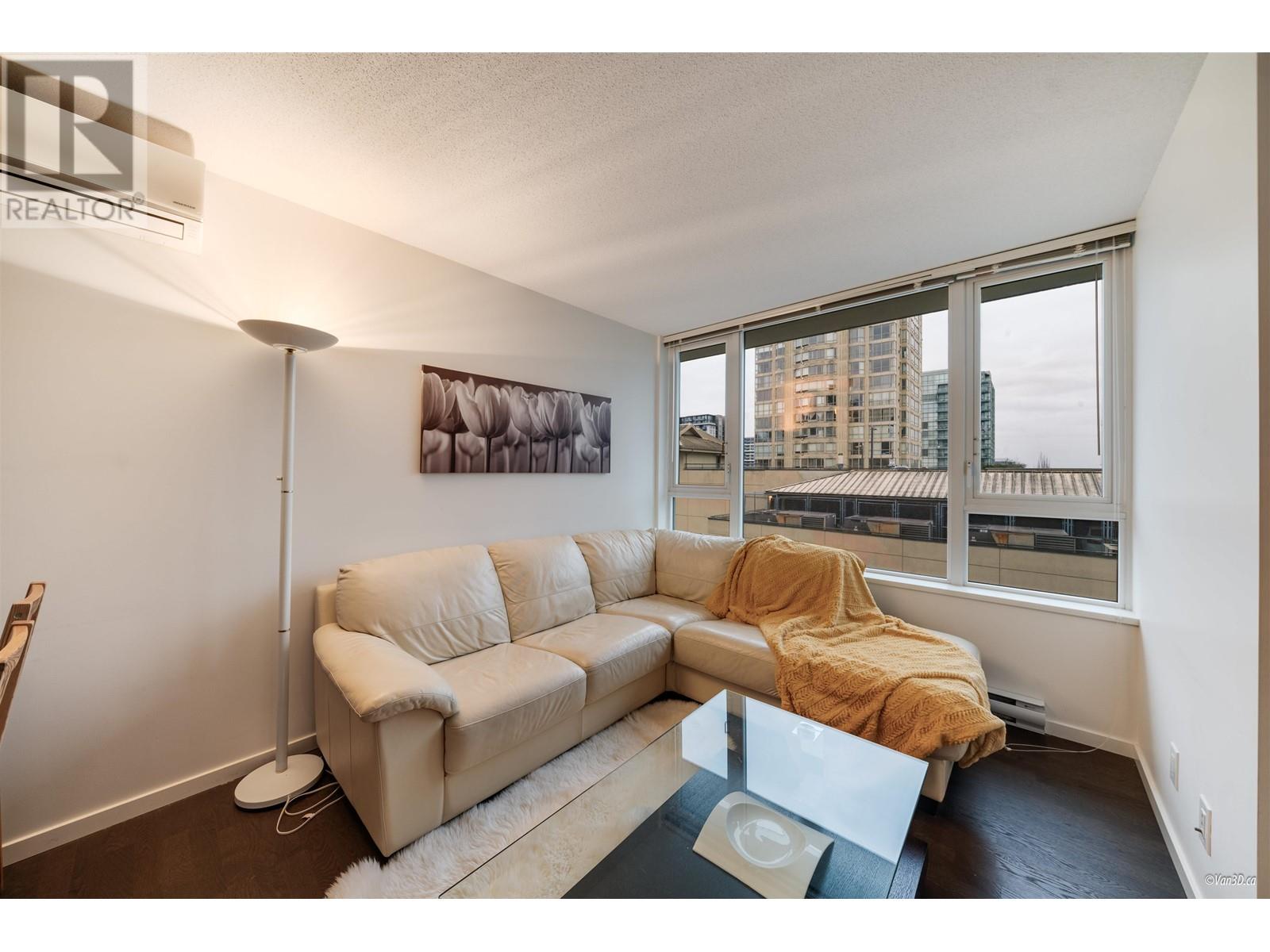 Listing Picture 5 of 27 : 706 7979 FIRBRIDGE WAY, Richmond / 烈治文 - 魯藝地產 Yvonne Lu Group - MLS Medallion Club Member