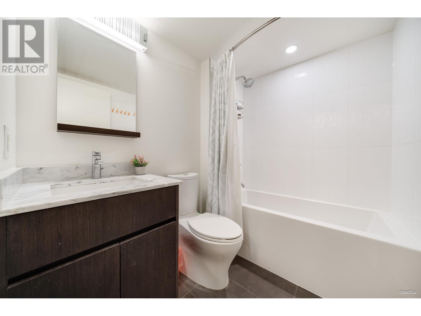 Listing Picture 17 of 27 : 706 7979 FIRBRIDGE WAY, Richmond / 烈治文 - 魯藝地產 Yvonne Lu Group - MLS Medallion Club Member