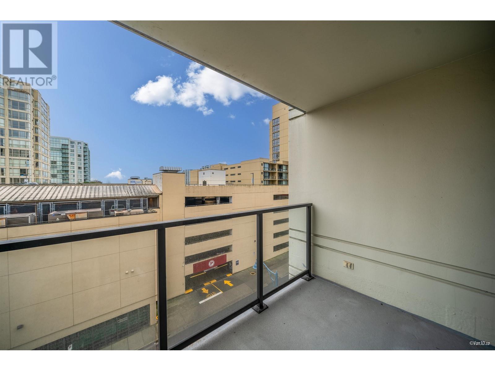 Listing Picture 25 of 27 : 706 7979 FIRBRIDGE WAY, Richmond / 烈治文 - 魯藝地產 Yvonne Lu Group - MLS Medallion Club Member