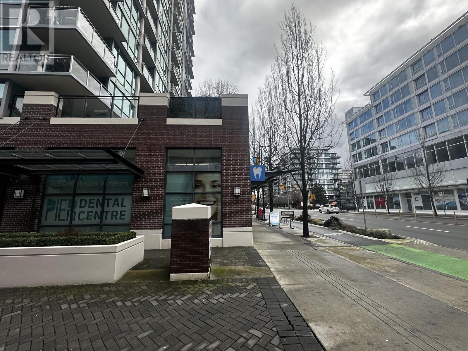 132, 134, 136 E Esplanade Avenue, North Vancouver, British Columbia  V7L 4X9 - Photo 4 - C8066898
