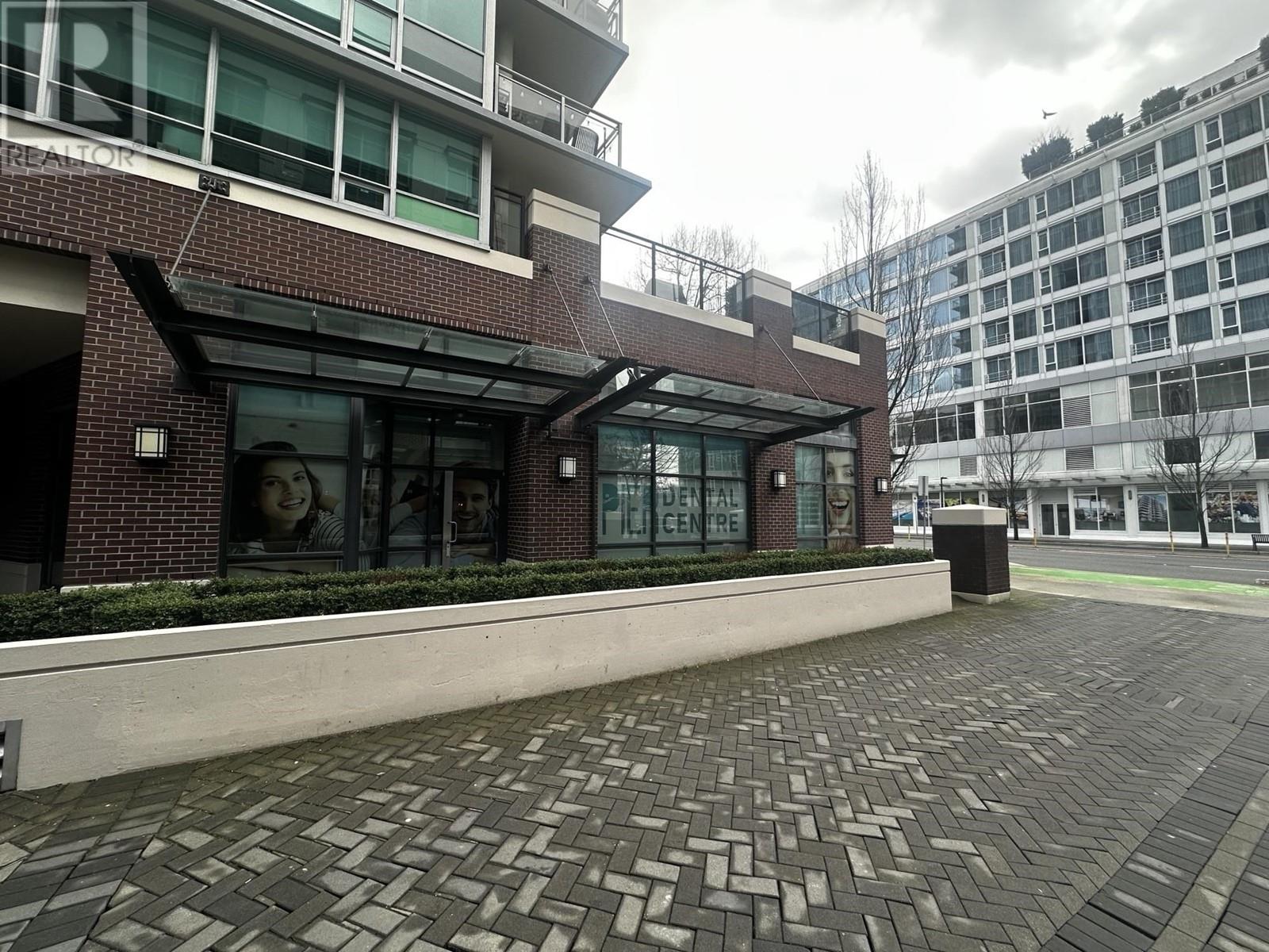 132, 134, 136 E Esplanade Avenue, North Vancouver, British Columbia  V7L 4X9 - Photo 3 - C8066898