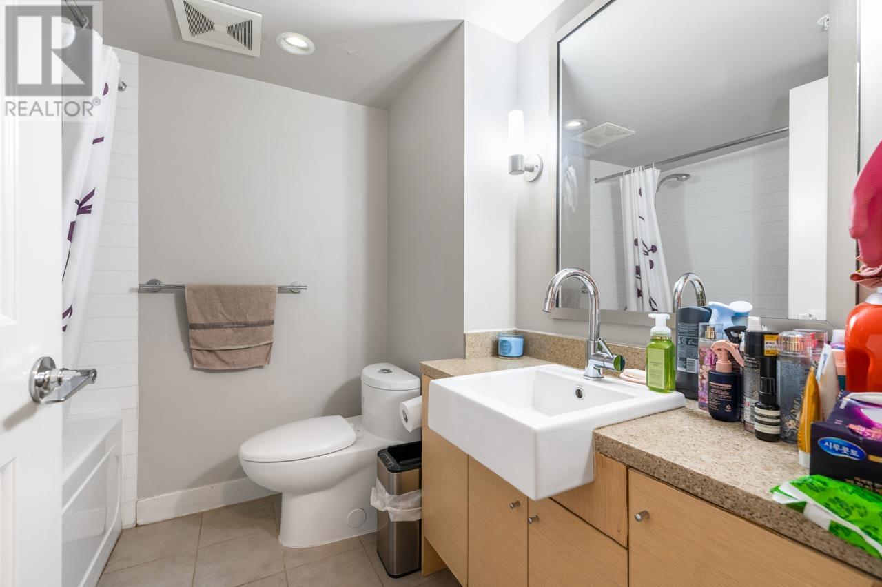 Listing Picture 18 of 26 : 1608 6333 KATSURA STREET, Richmond / 烈治文 - 魯藝地產 Yvonne Lu Group - MLS Medallion Club Member