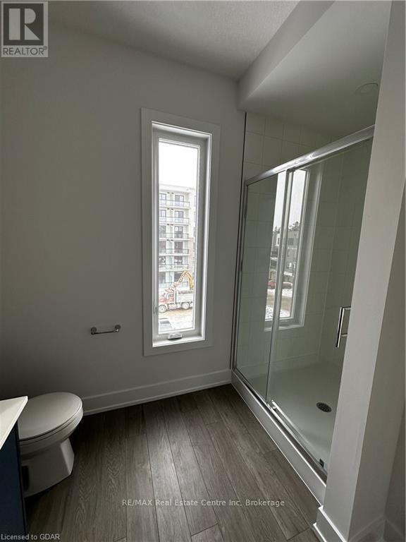 42 - 99 Roger Street, Waterloo, Ontario  N2L 1A4 - Photo 11 - X11988353