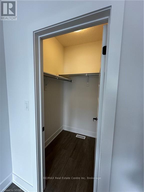 42 - 99 Roger Street, Waterloo, Ontario  N2L 1A4 - Photo 12 - X11988353