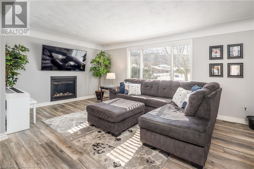 Property at 16 TREVOR Drive image 3