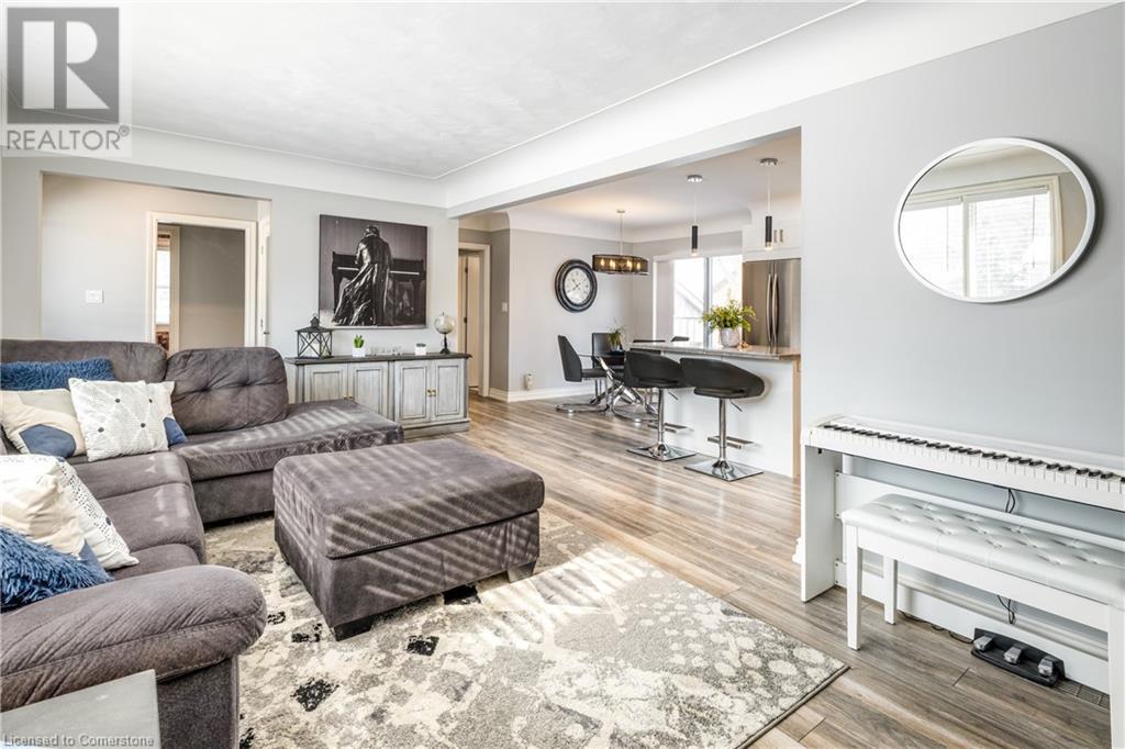 Property at 16 TREVOR Drive image 5