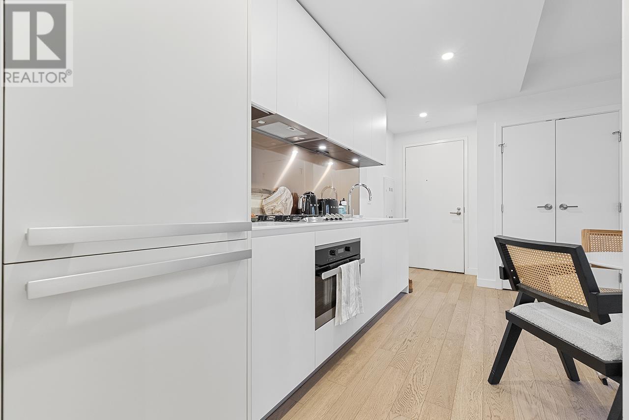 Listing Picture 10 of 25 : 1106 1480 HOWE STREET, Vancouver / 溫哥華 - 魯藝地產 Yvonne Lu Group - MLS Medallion Club Member