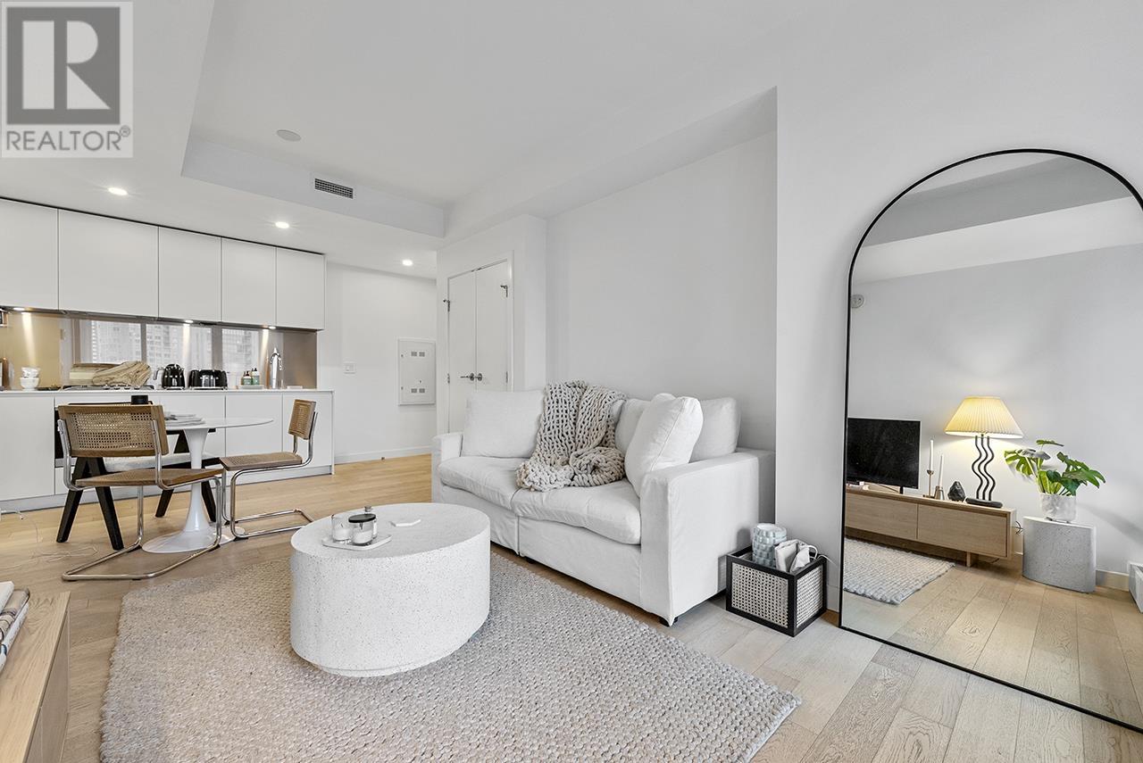 Listing Picture 12 of 25 : 1106 1480 HOWE STREET, Vancouver / 溫哥華 - 魯藝地產 Yvonne Lu Group - MLS Medallion Club Member