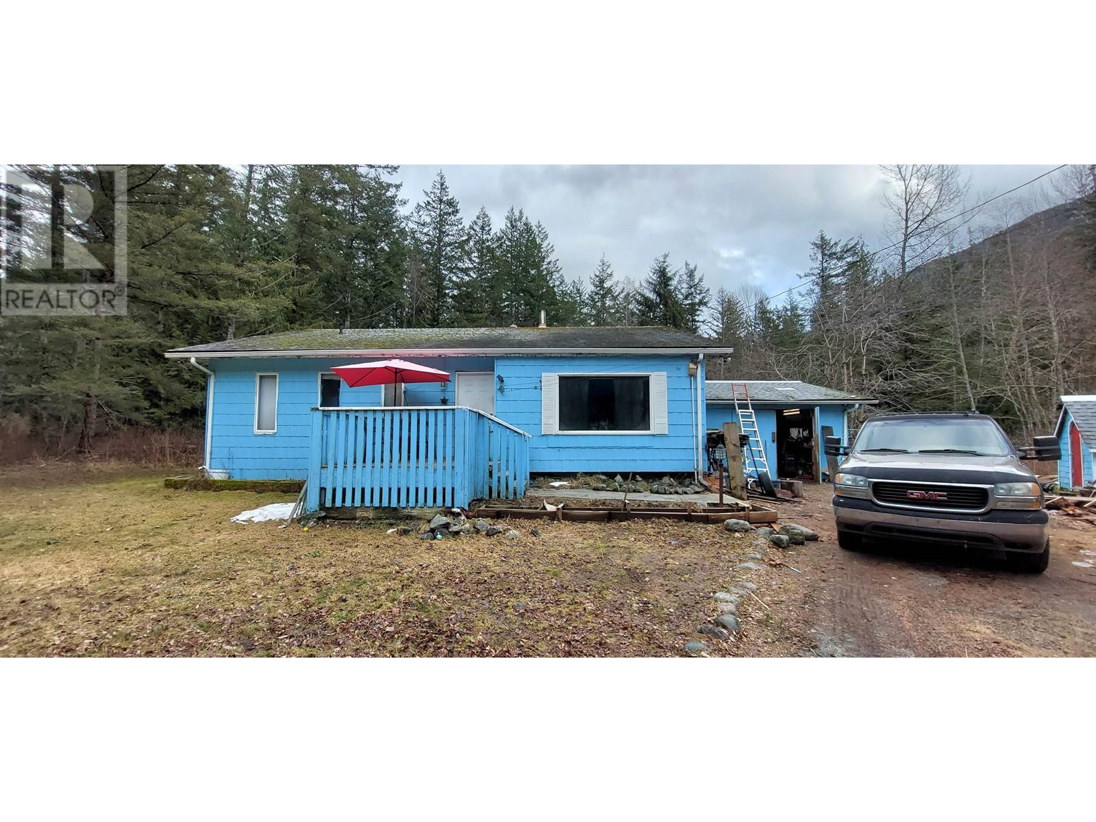 2991 Allison Road, Bella Coola, British Columbia  V0T 1H0 - Photo 2 - R2970611
