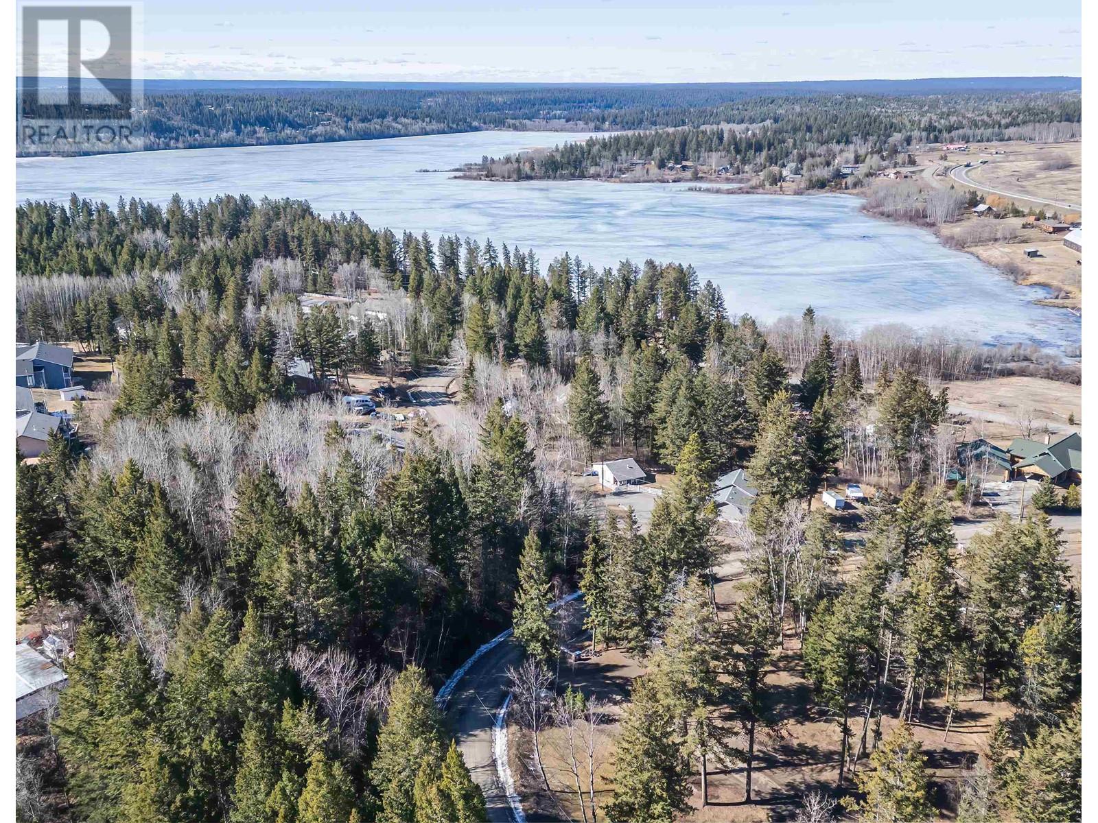 Property at 4722 CARIBOO DRIVE image 3