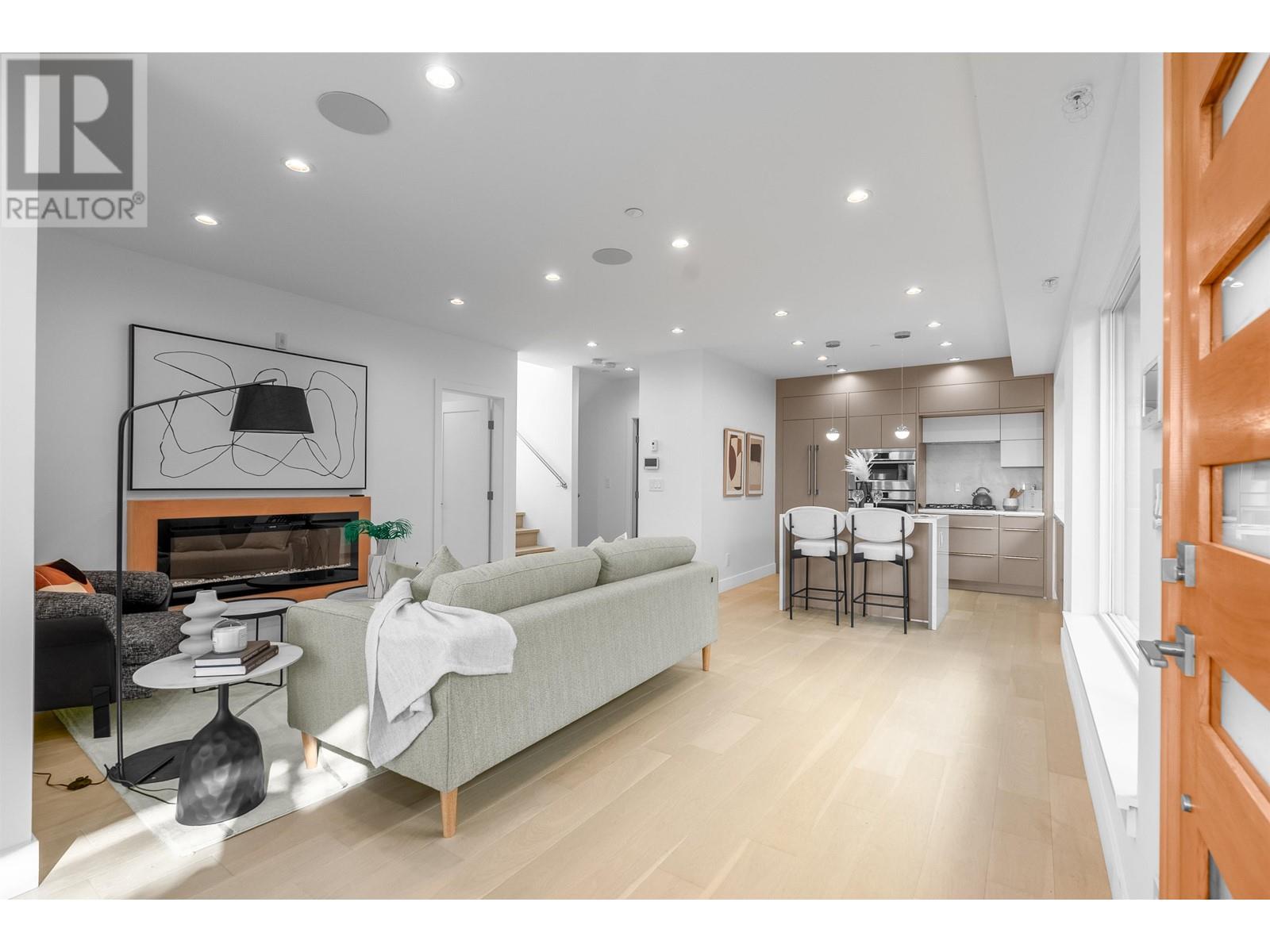 1 434 E 1st Street, North Vancouver, British Columbia  V7L 1B7 - Photo 10 - R2970702